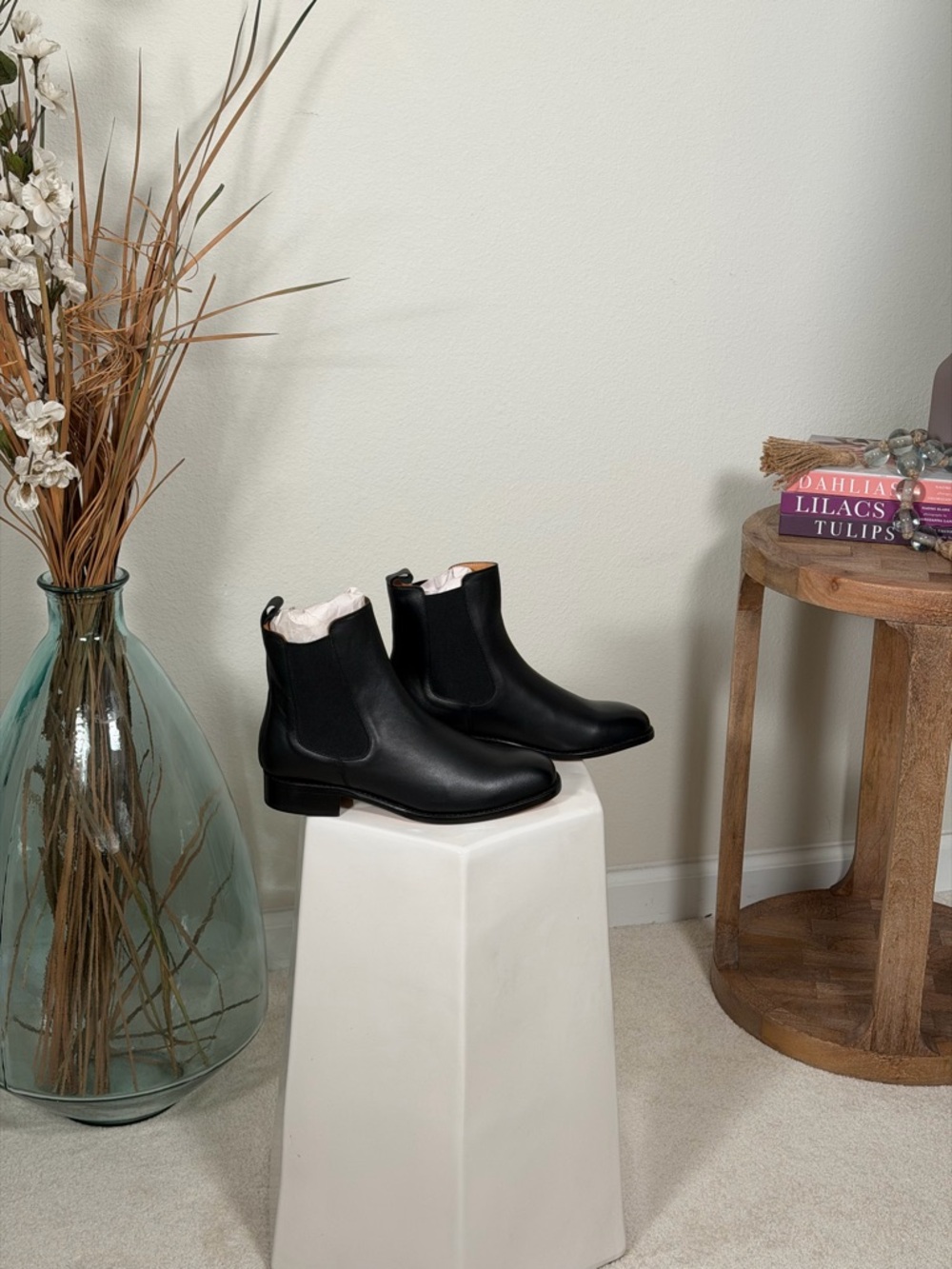 Beckett Simonon Black Women's Maeve Chelsea Booties - Picture 4 of 16